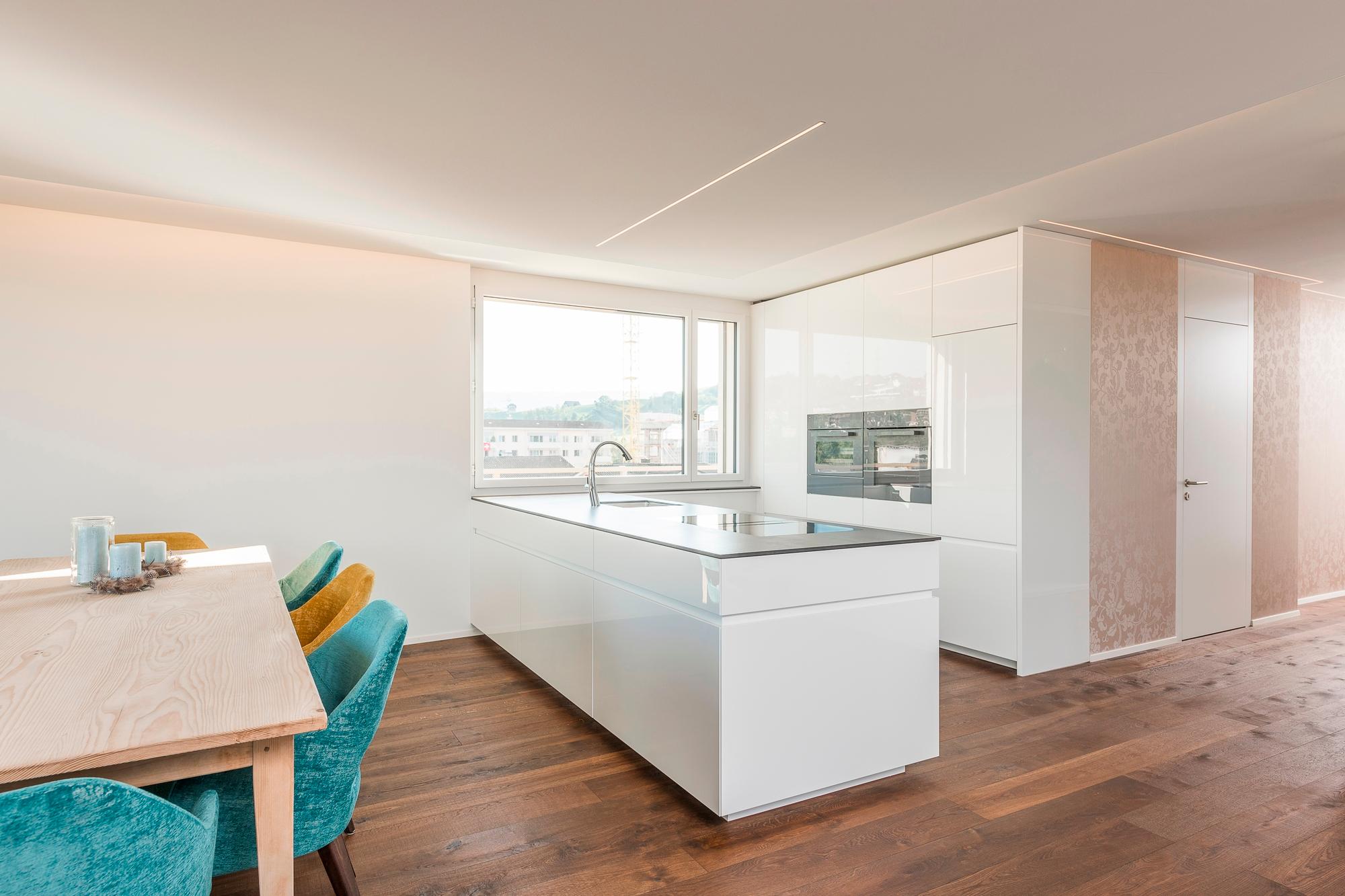 Spezialist für Küchen & Küchenbau, Moderne Küchen, Küchenumbau, Küchenbau, Bäder, Renovationen, Sursee, Willisau, Zentralschweiz, Luzern, Zofingen