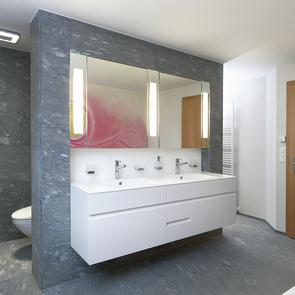 Badmöbel in Wandnische - KAWA Design AG :: Küchen Raum Bäder, Sursee, Willisau, Luzern, Zofingen