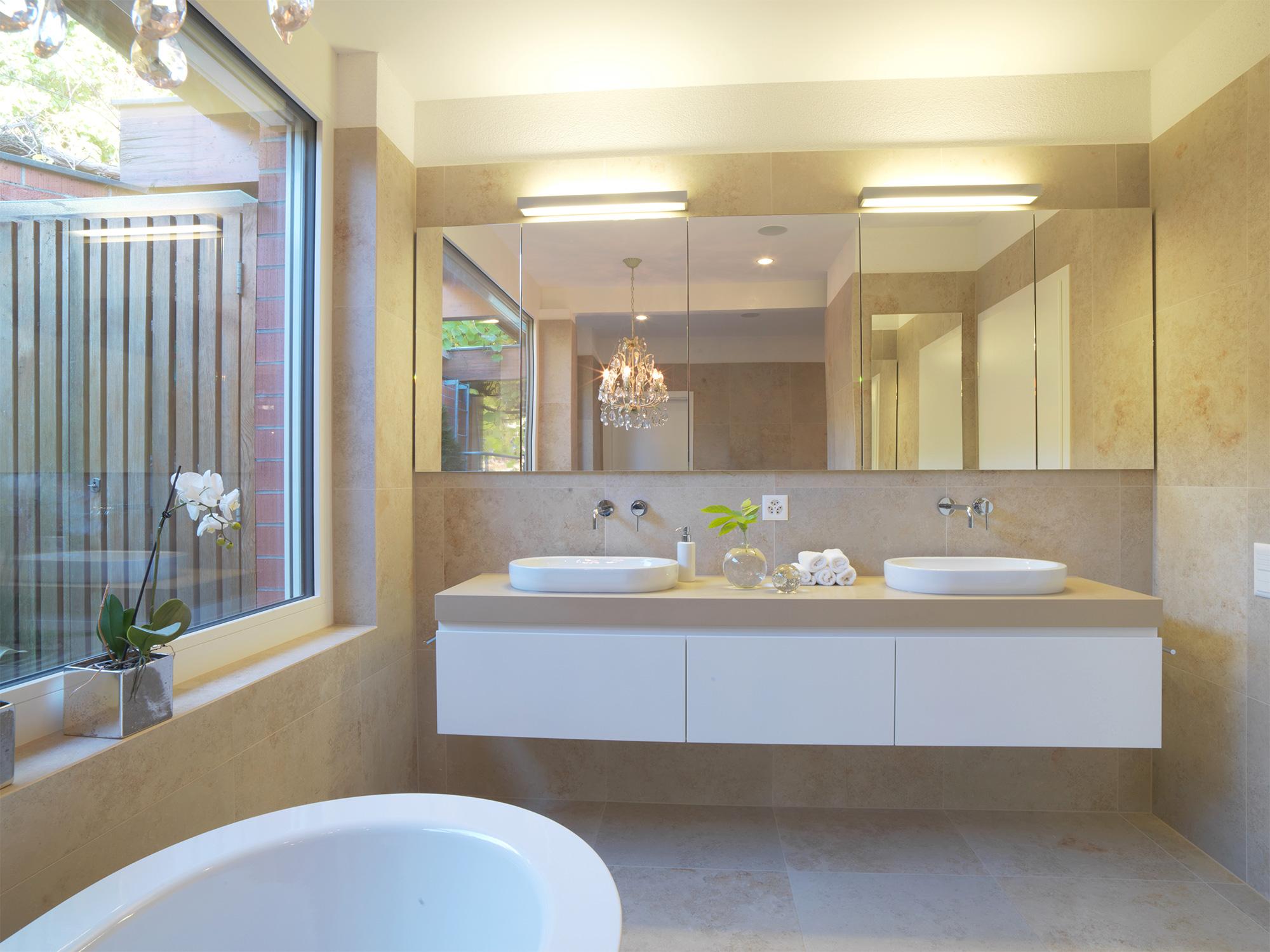 Badmöbel mit Silestoneabdeckung - Bäder & Badumbau-Spezialist für Küchen & Küchenbau, Moderne Küchen, Küchenumbau, Küchenbau, Bäder, Renovationen, Sursee, Willisau, Zentralschweiz, Luzern, Zofingen