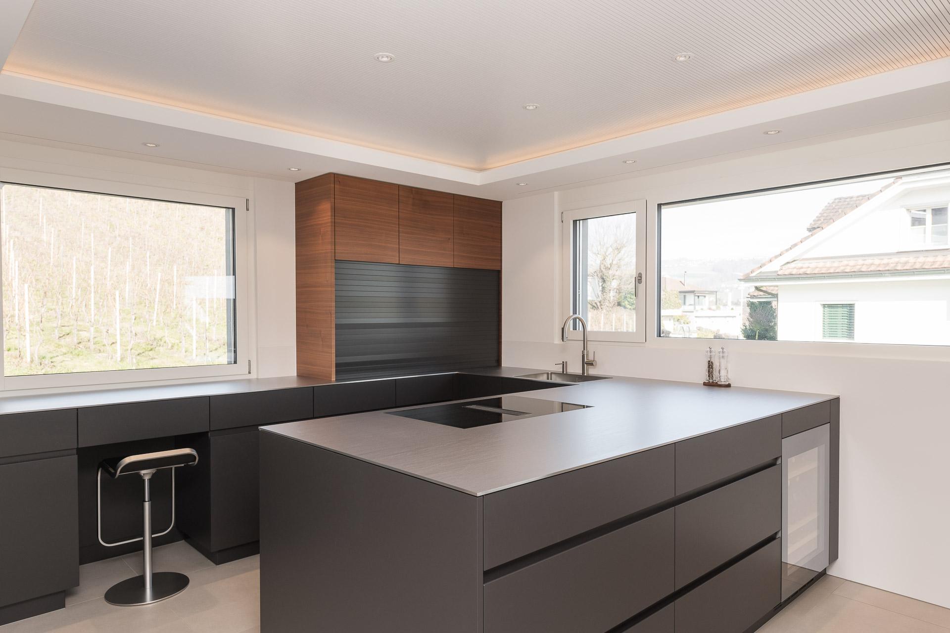 Design trifft Funktion... - Küchen & Küchenumbau-Spezialist für Küchen & Küchenbau, Moderne Küchen, Küchenumbau, Küchenbau, Bäder, Renovationen, Sursee, Willisau, Zentralschweiz, Luzern, Zofingen