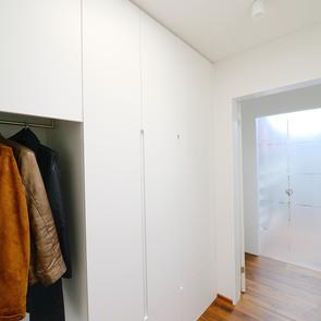 Einbaugarderobe mit Reduit - KAWA Design AG :: Küchen Raum Bäder, Sursee, Willisau, Luzern, Zofingen