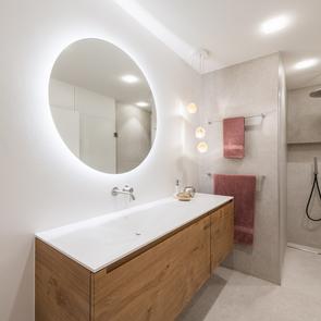 Freiraum und Leichtigkeit im Bad... - KAWA Design AG :: Küchen Raum Bäder, Sursee, Willisau, Luzern, Zofingen