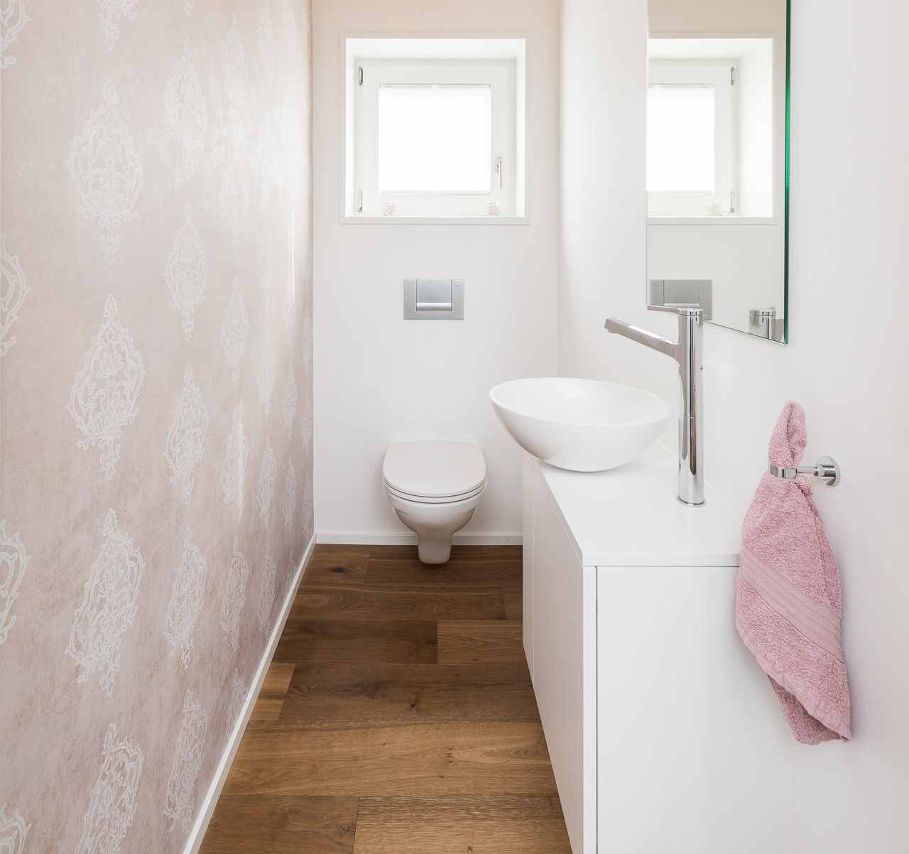 Interessantes Gästebad - Bäder & Badumbau-Spezialist für Küchen & Küchenbau, Moderne Küchen, Küchenumbau, Küchenbau, Bäder, Renovationen, Sursee, Willisau, Zentralschweiz, Luzern, Zofingen