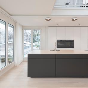 Klare Anordnung in der Küche schafft Platz ... - KAWA Design AG :: Küchen Raum Bäder, Sursee, Willisau, Luzern, Zofingen