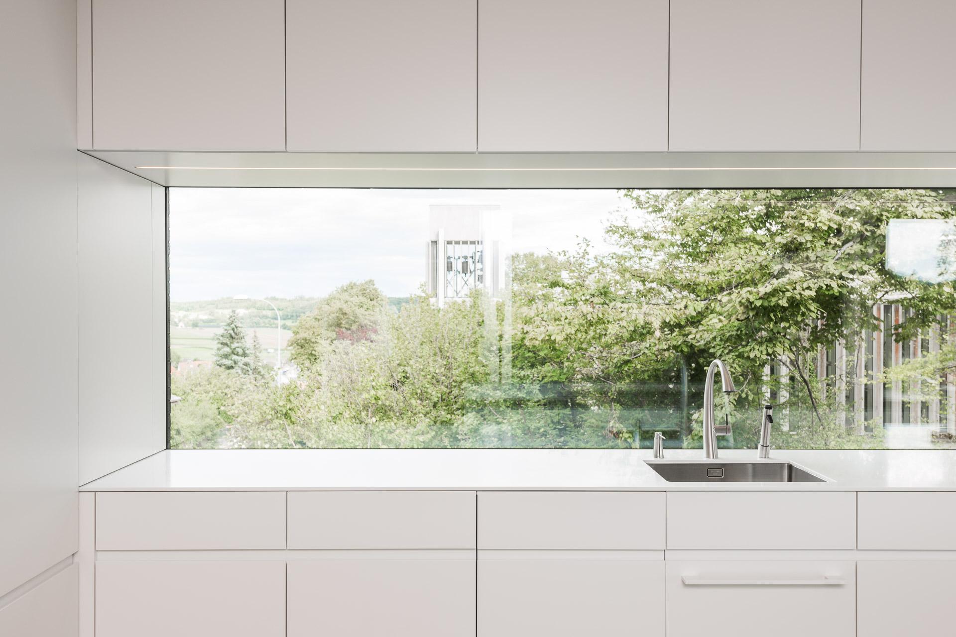 Kochen mit Weitblick - Küchen & Küchenumbau-Spezialist für Küchen & Küchenbau, Moderne Küchen, Küchenumbau, Küchenbau, Bäder, Renovationen, Sursee, Willisau, Zentralschweiz, Luzern, Zofingen