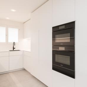 Kontraste im Detail... - KAWA Design AG :: Küchen Raum Bäder, Sursee, Willisau, Luzern, Zofingen