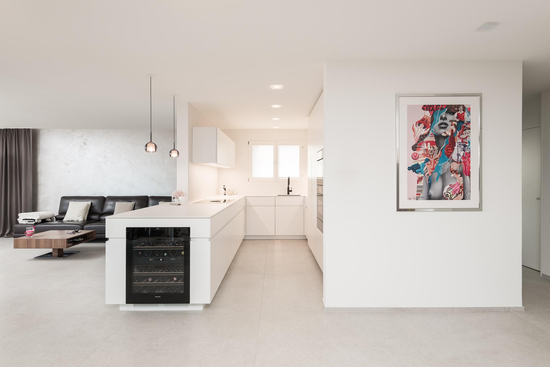 Kontraste im Detail... - Küchen & Küchenumbau-Spezialist für Küchen & Küchenbau, Moderne Küchen, Küchenumbau, Küchenbau, Bäder, Renovationen, Sursee, Willisau, Zentralschweiz, Luzern, Zofingen