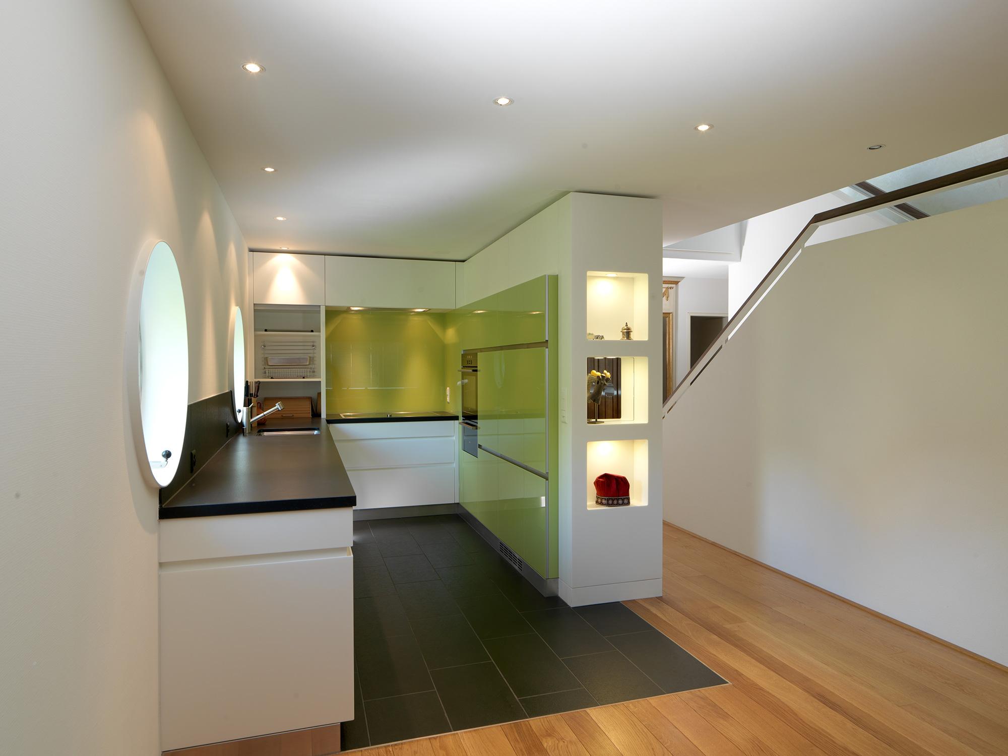 Küche als Raumskulptur - Küchen & Küchenumbau-Spezialist für Küchen & Küchenbau, Moderne Küchen, Küchenumbau, Küchenbau, Bäder, Renovationen, Sursee, Willisau, Zentralschweiz, Luzern, Zofingen