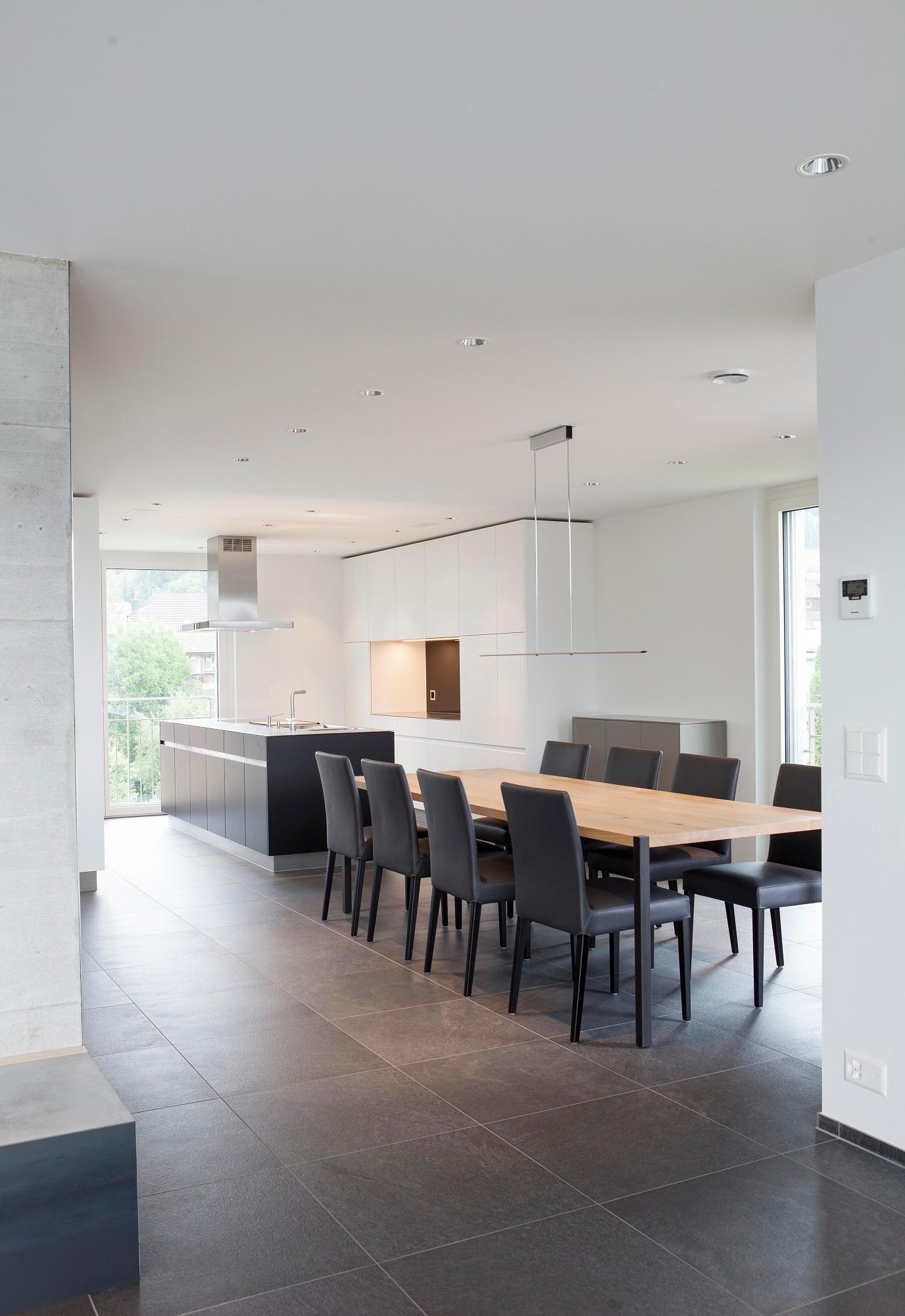 Küche und Einbaumöbel in Holz und Lack - Küchen & Küchenumbau,Raumgestaltung & Innenarchitektur-Spezialist für Küchen & Küchenbau, Moderne Küchen, Küchenumbau, Küchenbau, Bäder, Renovationen, Sursee, Willisau, Zentralschweiz, Luzern, Zofingen