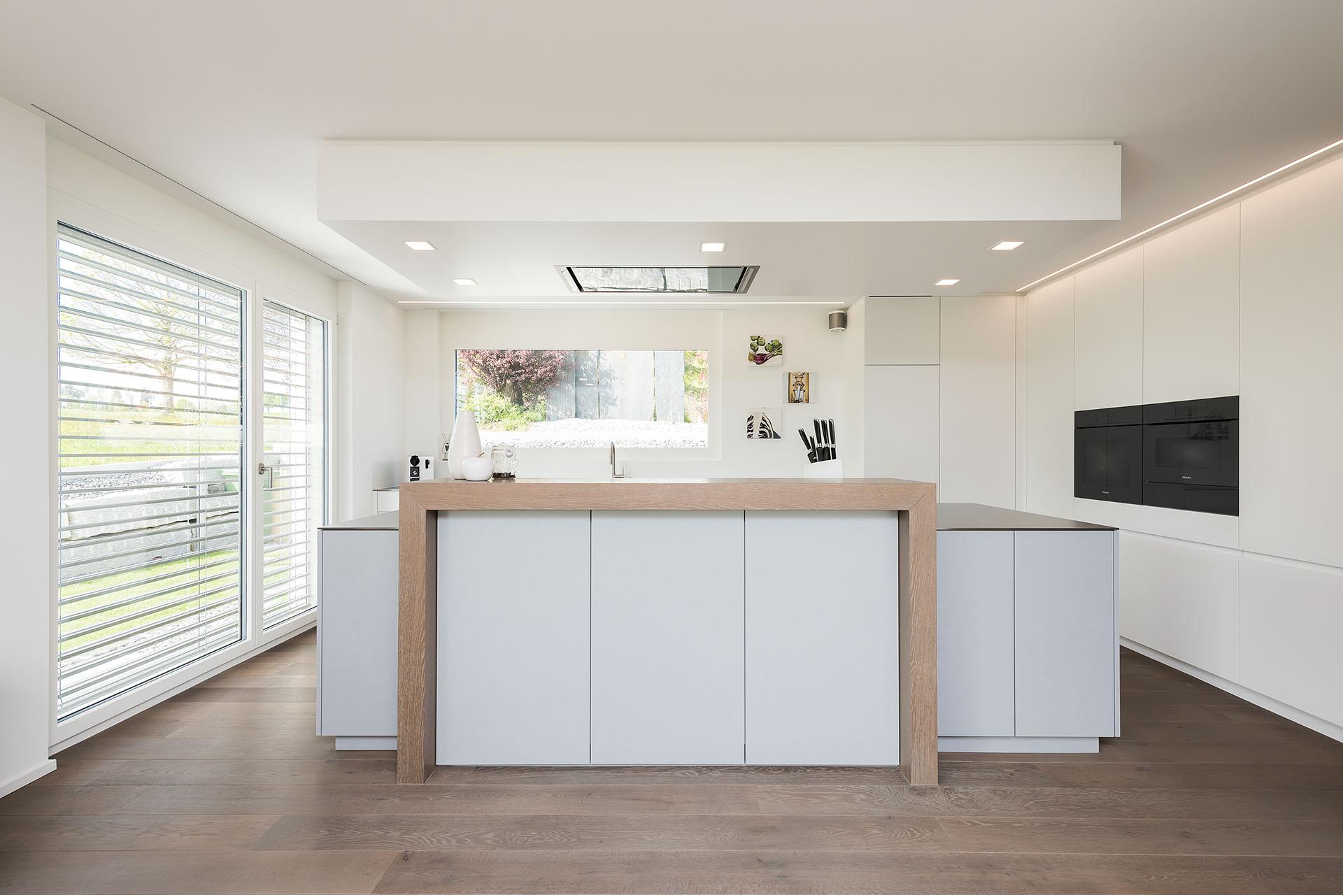 Küche und mehr in Hildisrieden - Küchen & Küchenumbau-Spezialist für Küchen & Küchenbau, Moderne Küchen, Küchenumbau, Küchenbau, Bäder, Renovationen, Sursee, Willisau, Zentralschweiz, Luzern, Zofingen