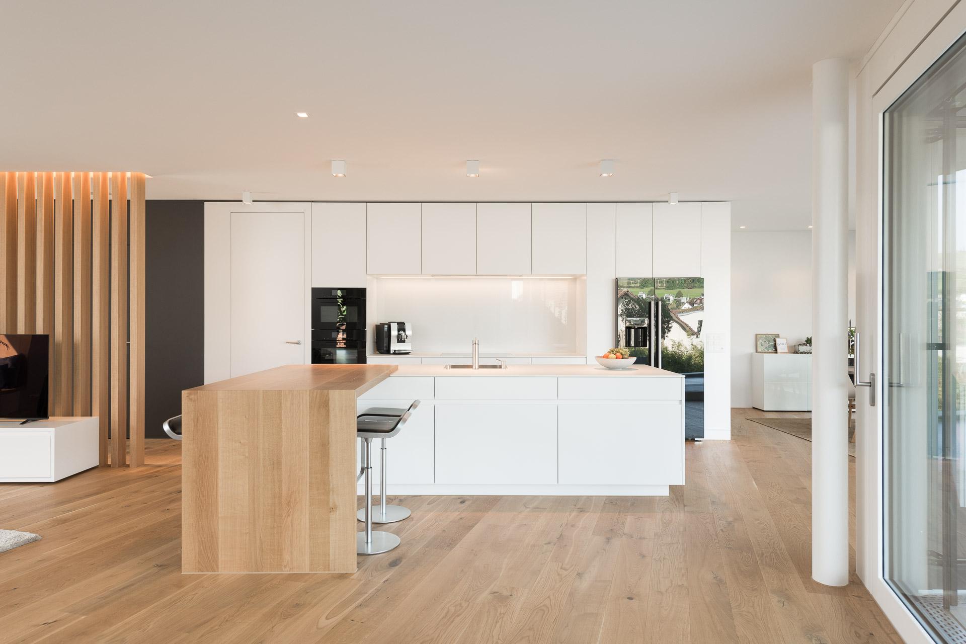 Küchen- und Innenausbau als Gesamtkonzept - Küchen & Küchenumbau-Spezialist für Küchen & Küchenbau, Moderne Küchen, Küchenumbau, Küchenbau, Bäder, Renovationen, Sursee, Willisau, Zentralschweiz, Luzern, Zofingen