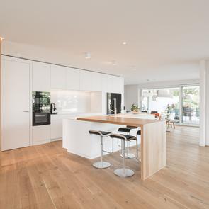 Küchen- und Innenausbau als Gesamtkonzept - KAWA Design AG :: Küchen Raum Bäder, Sursee, Willisau, Luzern, Zofingen