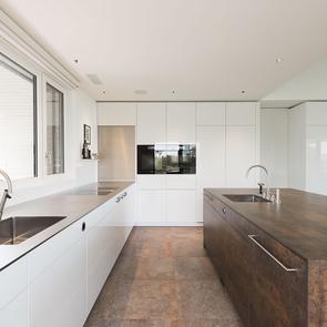 Küchenarchitektur in Mauensee - KAWA Design AG :: Küchen Raum Bäder, Sursee, Willisau, Luzern, Zofingen