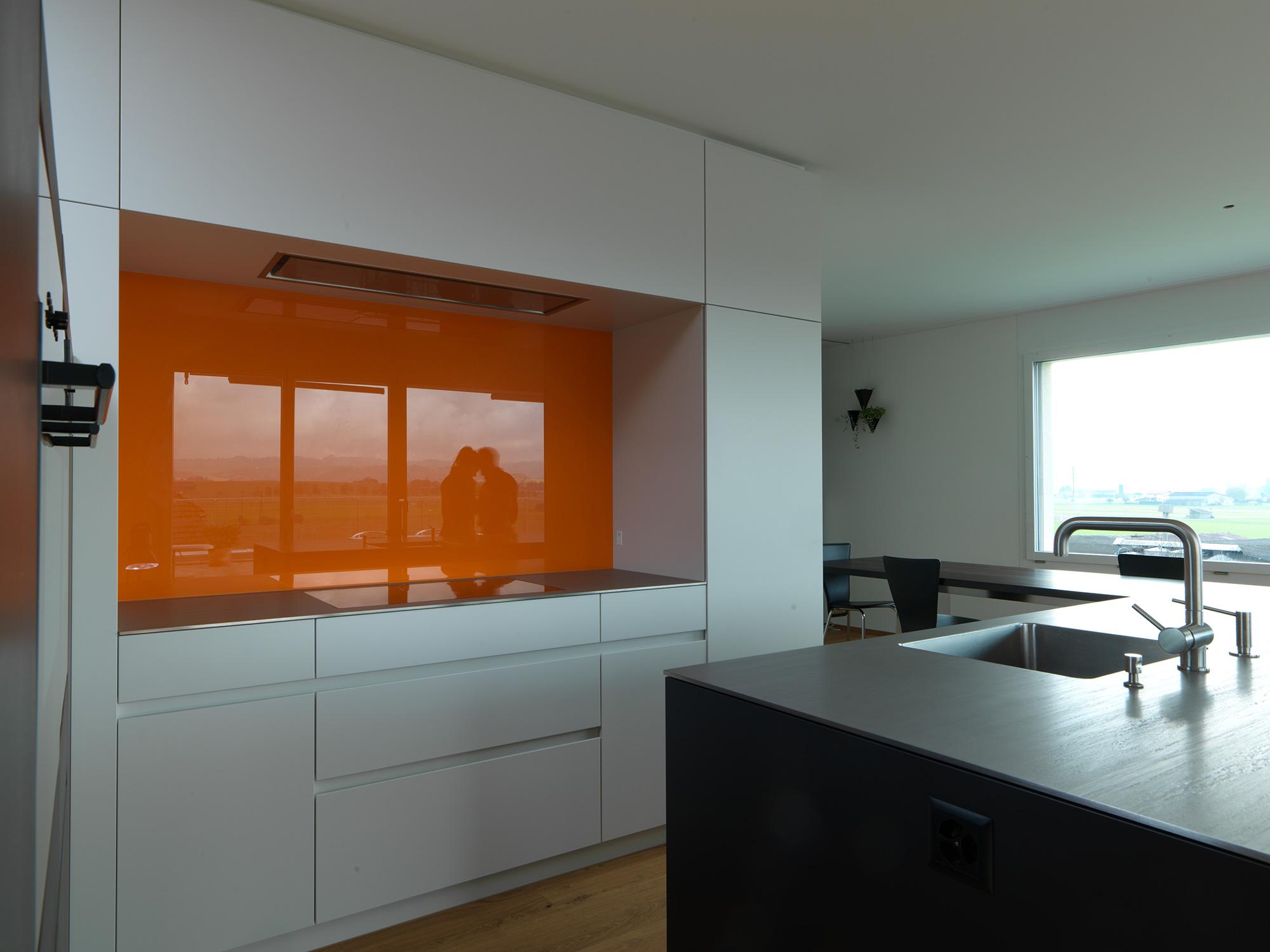 Küchenbau - Küchen & Küchenumbau-Spezialist für Küchen & Küchenbau, Moderne Küchen, Küchenumbau, Küchenbau, Bäder, Renovationen, Sursee, Willisau, Zentralschweiz, Luzern, Zofingen