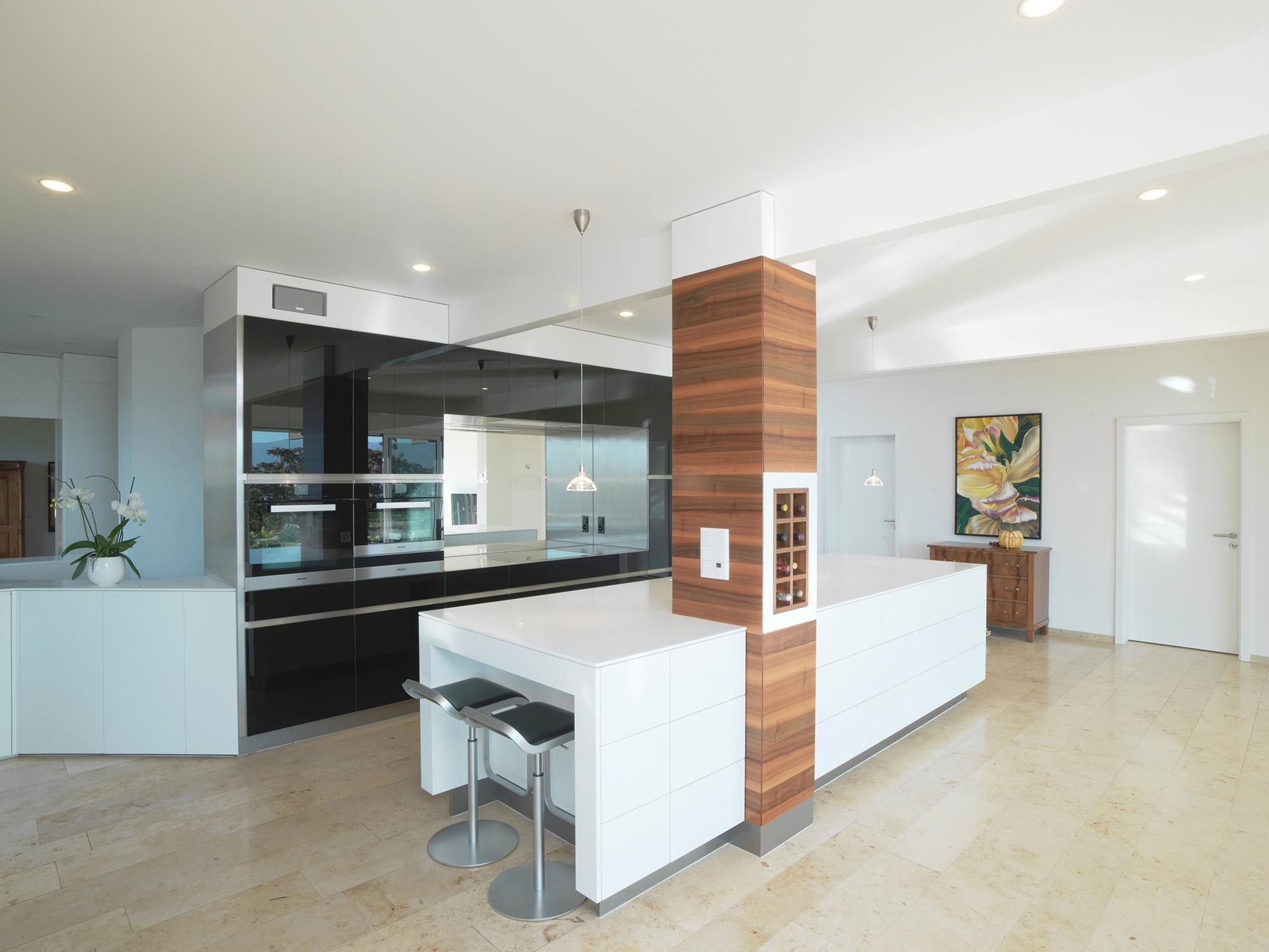 Küchenumbau & Raumgestaltung - Küchen & Küchenumbau,Raumgestaltung & Innenarchitektur-Spezialist für Küchen & Küchenbau, Moderne Küchen, Küchenumbau, Küchenbau, Bäder, Renovationen, Sursee, Willisau, Zentralschweiz, Luzern, Zofingen