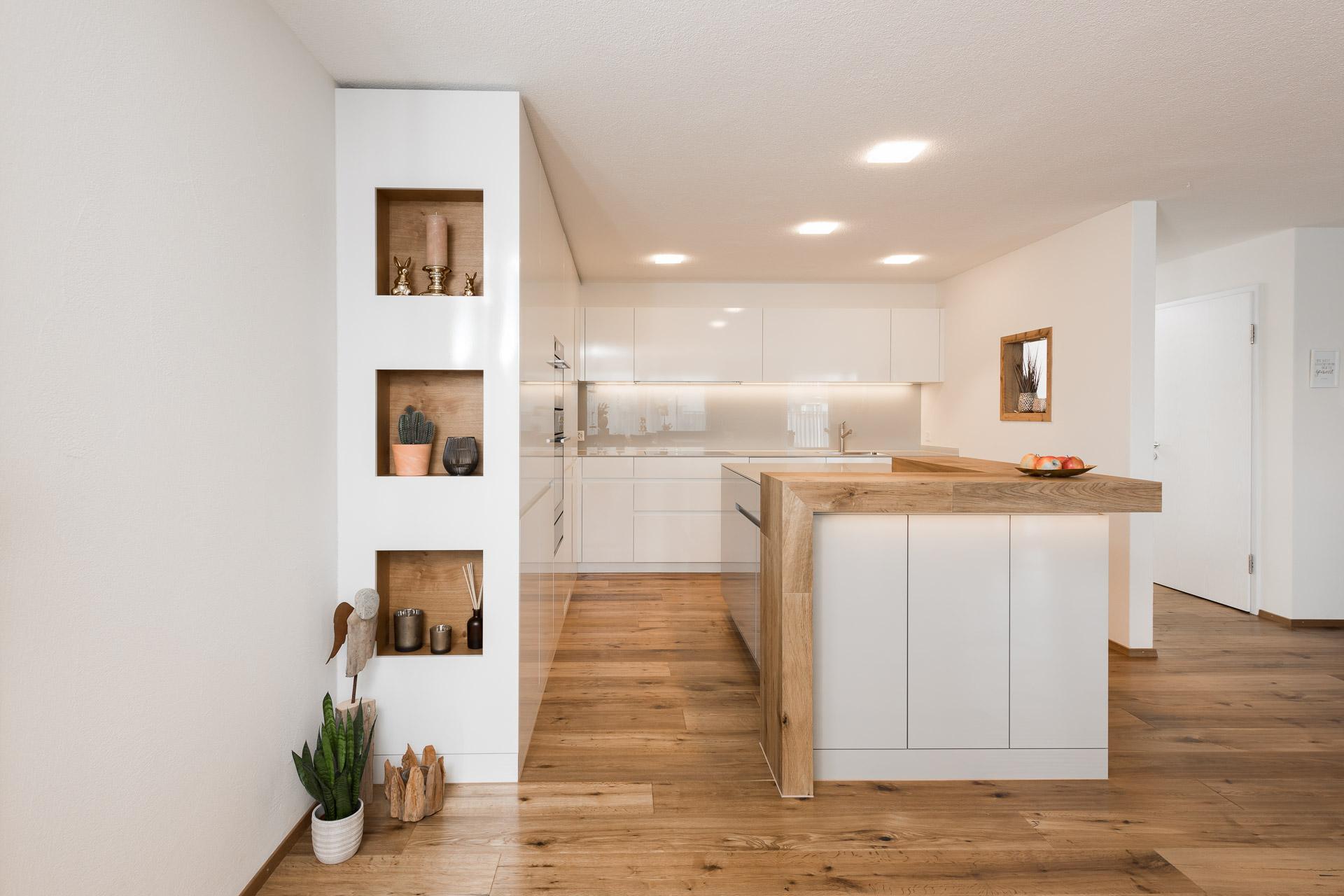 Küchenumbau in Schenkon - Küchen & Küchenumbau-Spezialist für Küchen & Küchenbau, Moderne Küchen, Küchenumbau, Küchenbau, Bäder, Renovationen, Sursee, Willisau, Zentralschweiz, Luzern, Zofingen