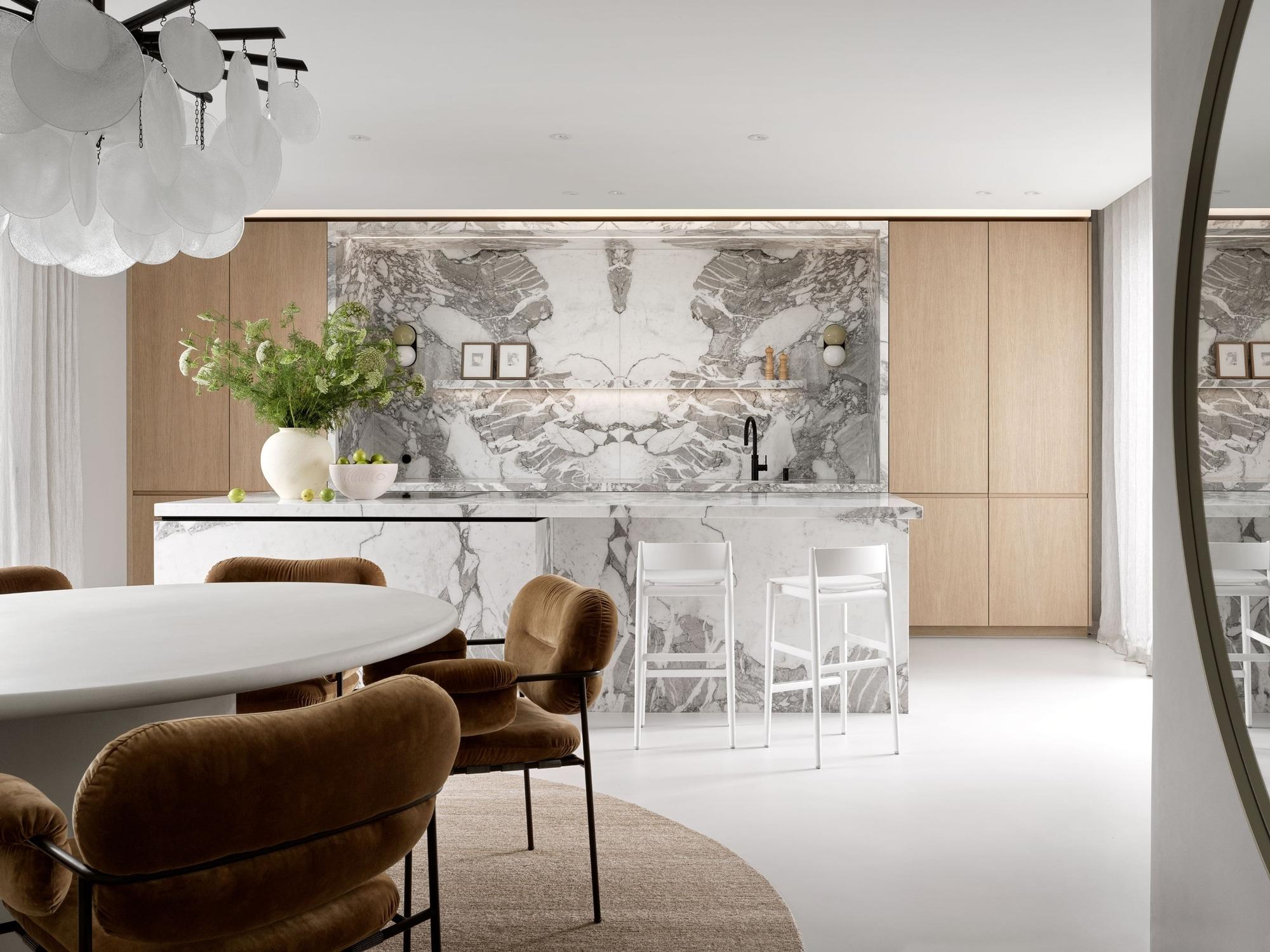 Marmor in Szene gesetzt... - Küchen & Küchenumbau-Spezialist für Küchen & Küchenbau, Moderne Küchen, Küchenumbau, Küchenbau, Bäder, Renovationen, Sursee, Willisau, Zentralschweiz, Luzern, Zofingen