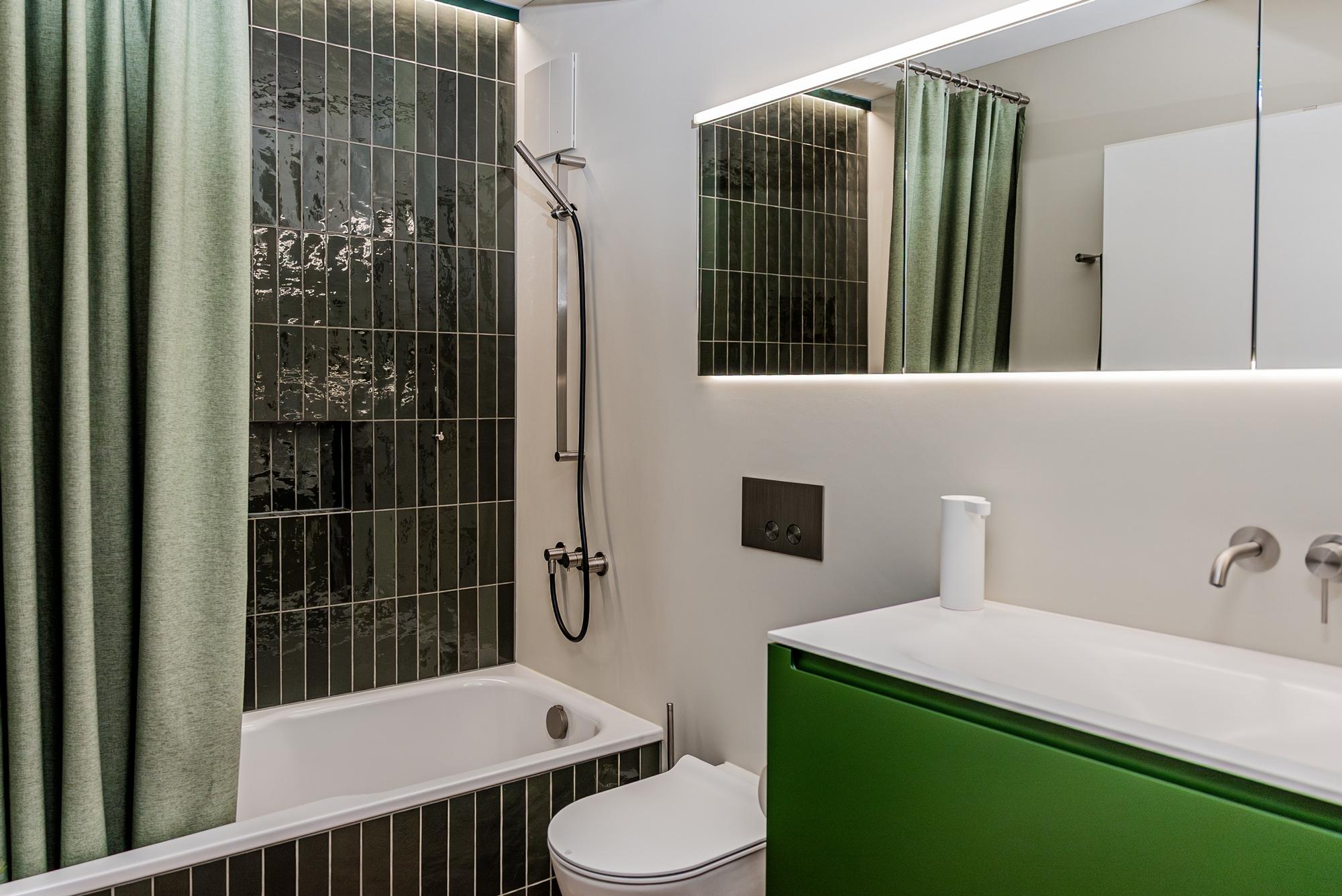 Mut zur Farbe ... - Bäder & Badumbau-Spezialist für Küchen & Küchenbau, Moderne Küchen, Küchenumbau, Küchenbau, Bäder, Renovationen, Sursee, Willisau, Zentralschweiz, Luzern, Zofingen