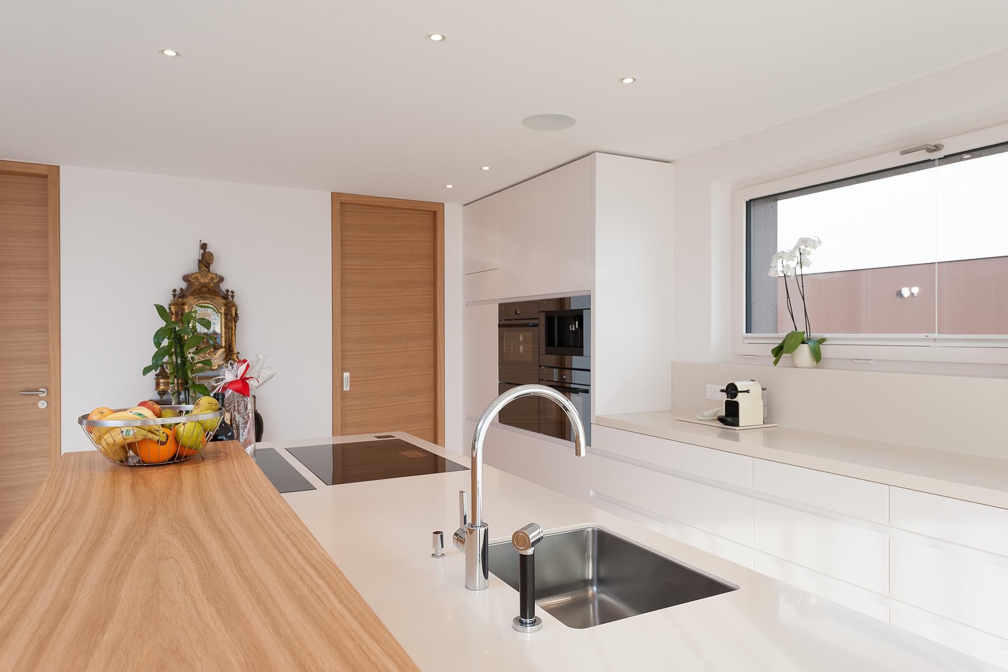 Offene Küche in Schenkon - Küchen & Küchenumbau-Spezialist für Küchen & Küchenbau, Moderne Küchen, Küchenumbau, Küchenbau, Bäder, Renovationen, Sursee, Willisau, Zentralschweiz, Luzern, Zofingen