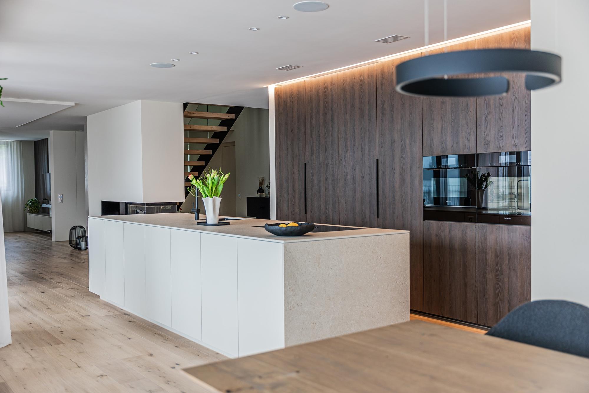 Sesam öffne dich ... - Küchen & Küchenumbau-Spezialist für Küchen & Küchenbau, Moderne Küchen, Küchenumbau, Küchenbau, Bäder, Renovationen, Sursee, Willisau, Zentralschweiz, Luzern, Zofingen