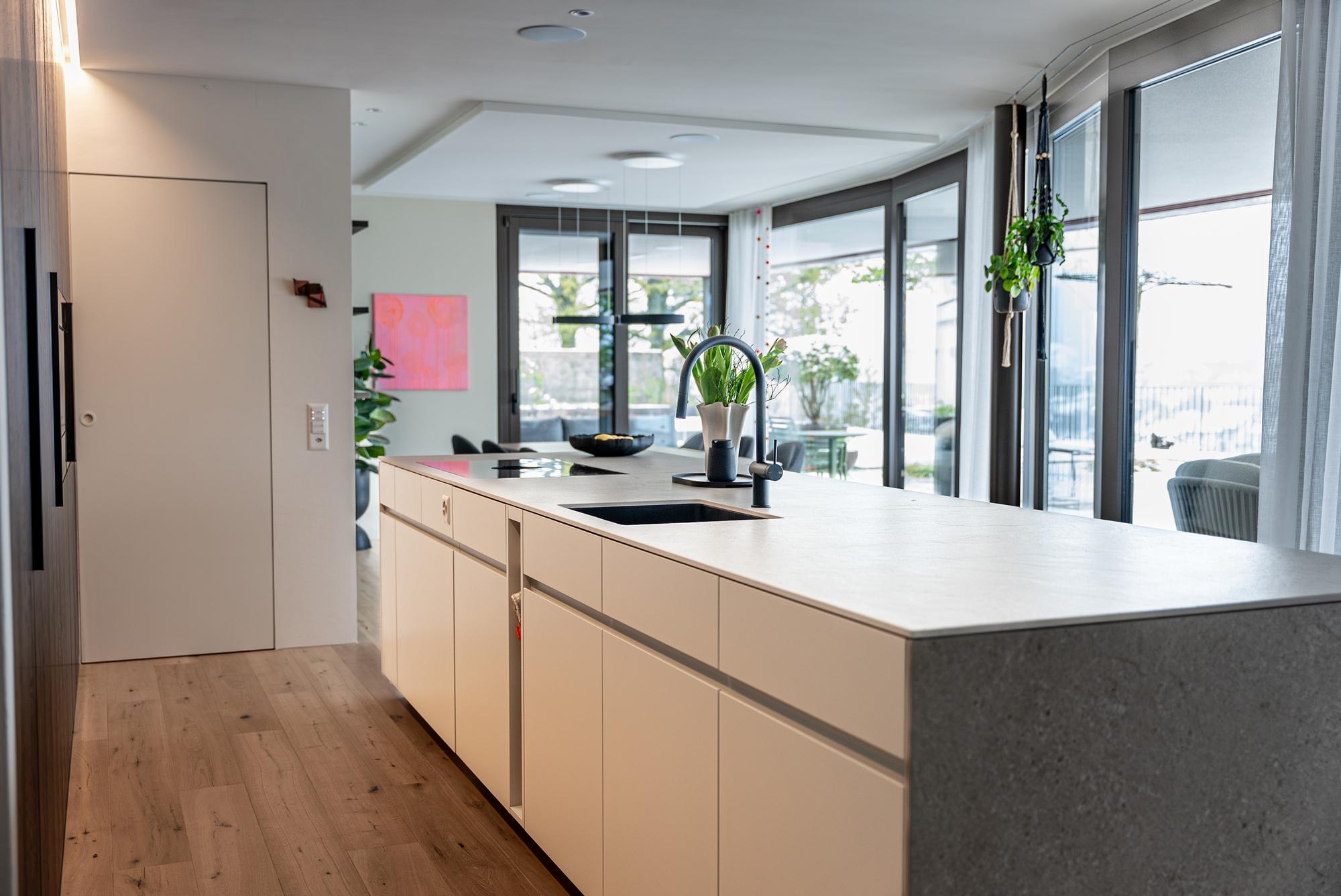 Sesam öffne dich ... - Küchen & Küchenumbau-Spezialist für Küchen & Küchenbau, Moderne Küchen, Küchenumbau, Küchenbau, Bäder, Renovationen, Sursee, Willisau, Zentralschweiz, Luzern, Zofingen