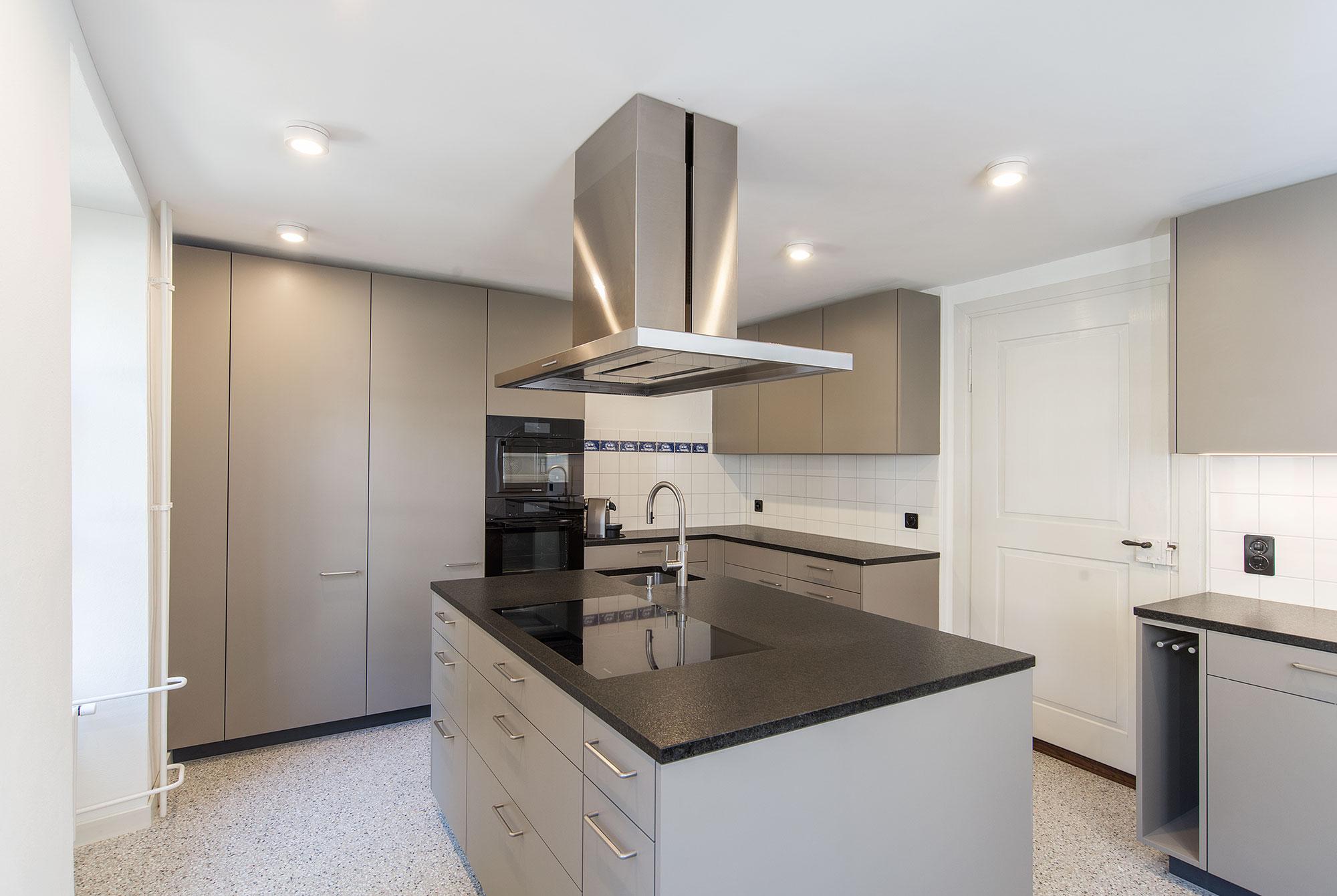 Stilgerecht... - Küchen & Küchenumbau-Spezialist für Küchen & Küchenbau, Moderne Küchen, Küchenumbau, Küchenbau, Bäder, Renovationen, Sursee, Willisau, Zentralschweiz, Luzern, Zofingen