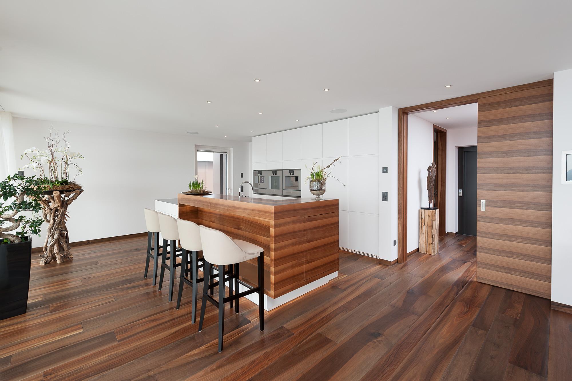 Wohnhaus in Schenkon - Küchen & Küchenumbau-Spezialist für Küchen & Küchenbau, Moderne Küchen, Küchenumbau, Küchenbau, Bäder, Renovationen, Sursee, Willisau, Zentralschweiz, Luzern, Zofingen