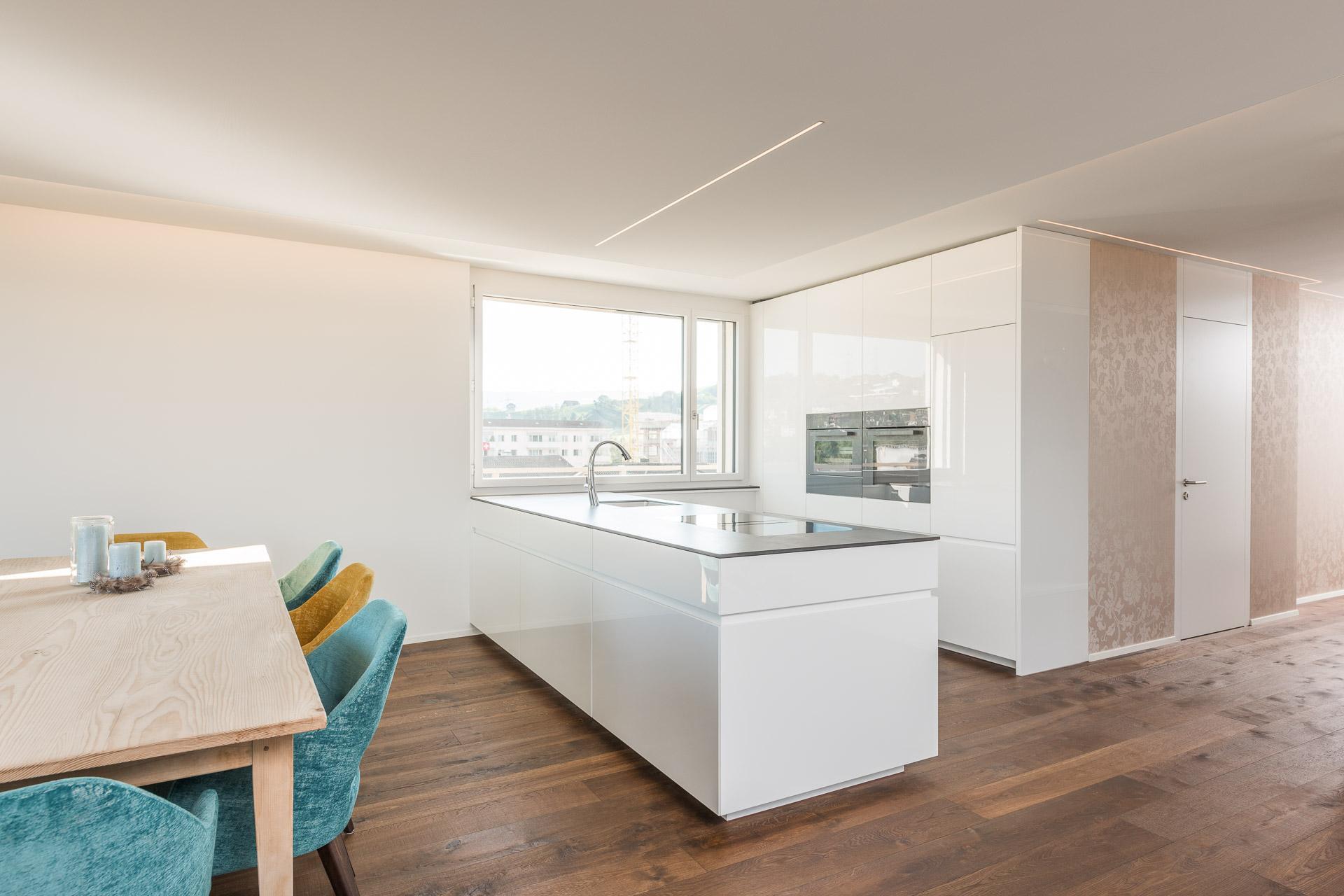 Wohnraumgestaltung vollendet...  - Küchen & Küchenumbau-Spezialist für Küchen & Küchenbau, Moderne Küchen, Küchenumbau, Küchenbau, Bäder, Renovationen, Sursee, Willisau, Zentralschweiz, Luzern, Zofingen