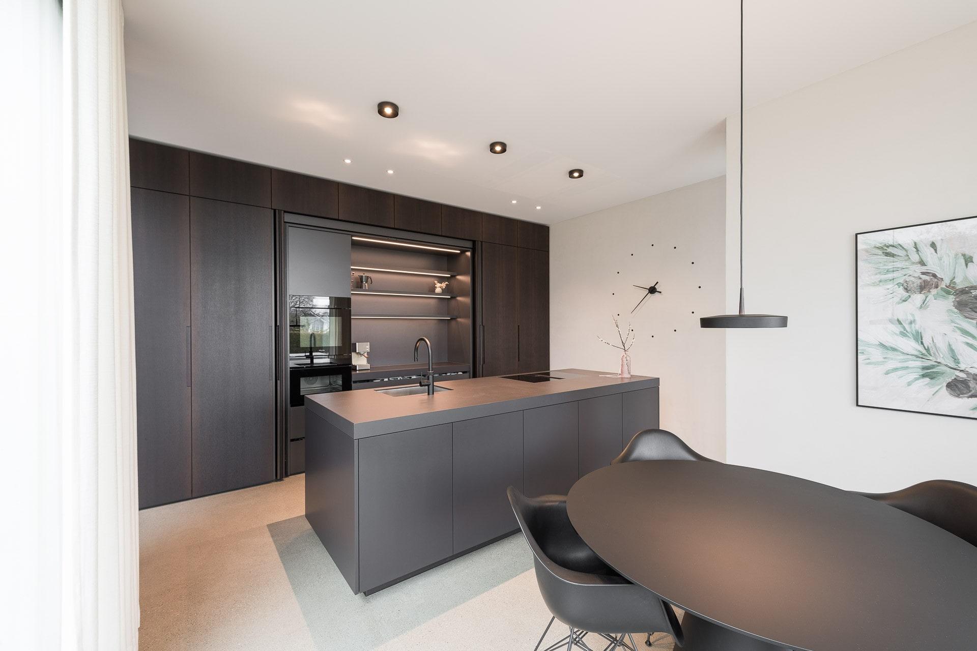 Zeitlose Eleganz in der Küche... - Küchen & Küchenumbau-Spezialist für Küchen & Küchenbau, Moderne Küchen, Küchenumbau, Küchenbau, Bäder, Renovationen, Sursee, Willisau, Zentralschweiz, Luzern, Zofingen